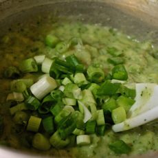 4-23: Mashed Potatoes with Broccoli