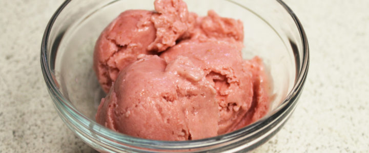 15-51: Frozen Strawberry Yogurt