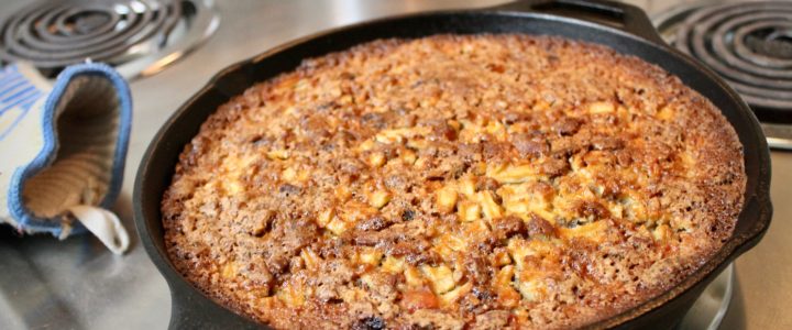 16-52: Apple Nut Saucepan Torte