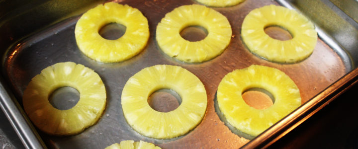 14-14: Sliced Pineapple with Nut Meringue